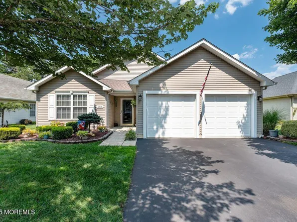 106 Clear Lake Road, Whiting, NJ 08759