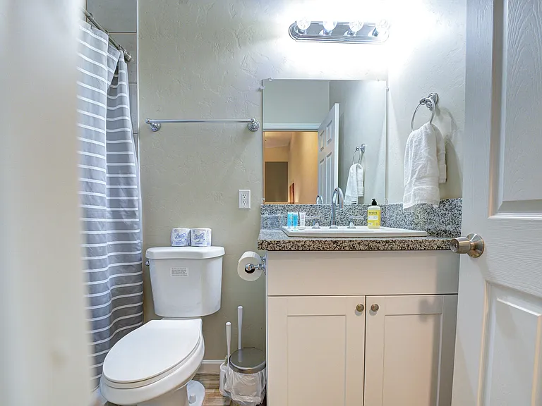 5025 E Lee St #2 — Photo 20
