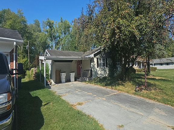 3rd image of 2019 Blue Ridge Dr