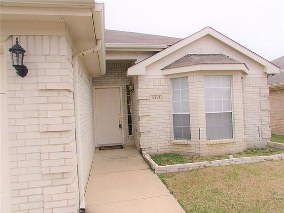 3rd image of 6312 Stockton Dr