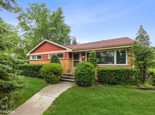 203 N Wilke Rd, Arlington Heights, IL 60005