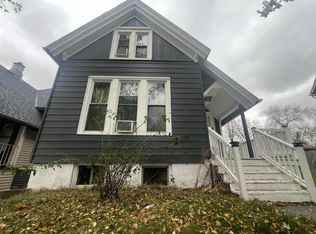 212 W Center St, Milwaukee, WI 53212