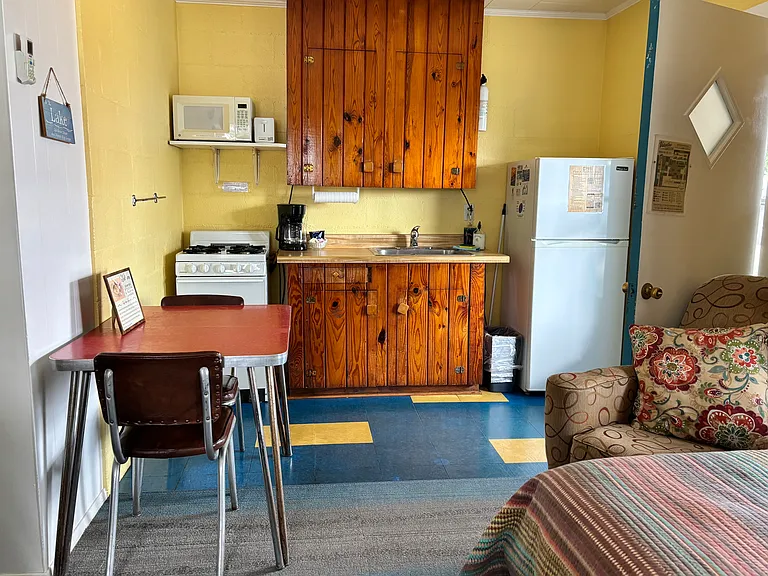 814 Euel Moore Dr — Photo 14