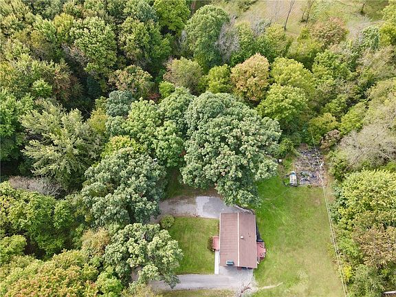 5th image of 151 Spring Valley Rd