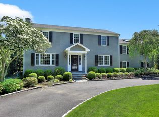 250 Riverside Ave, Riverside, CT 06878