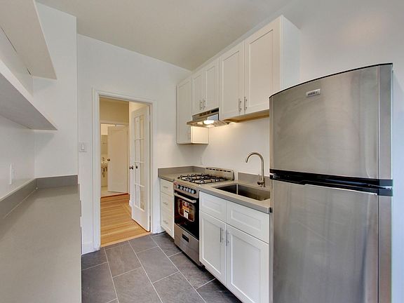 5th image of 1960 Fulton St APT 3
