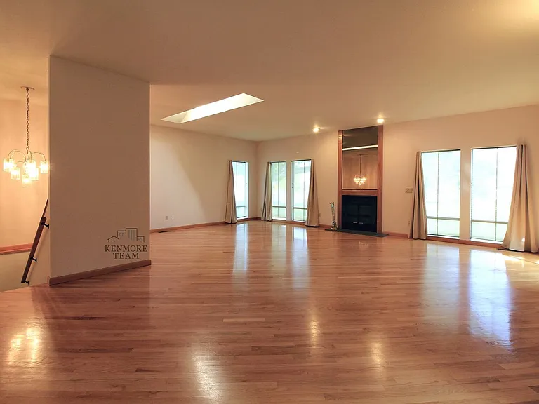 3600 Eastlake Dr — Photo 5