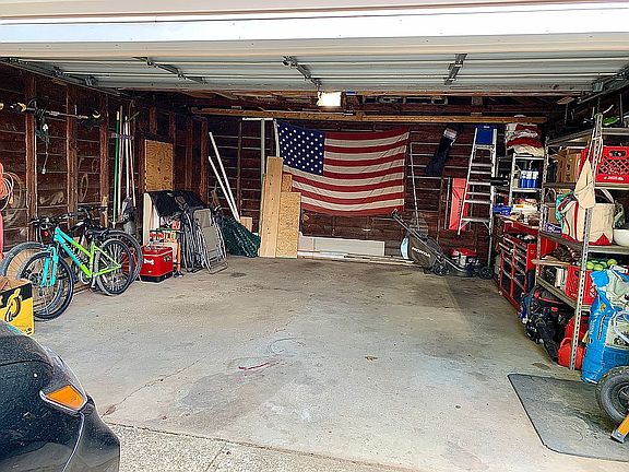3rd image of 215 Canton Rd