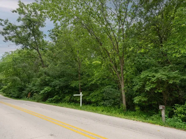 6N678 Tuscola Ave, Saint Charles, IL 60174