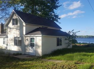 8272 3rd Ave, Orleans, MI 48865