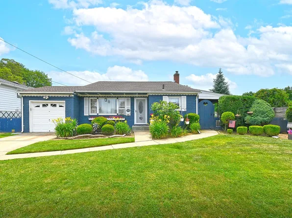 234 Willard Avenue, Farmingdale, NY 11735