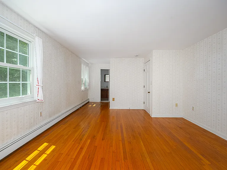 50 Aspinwall Rd — Photo 21