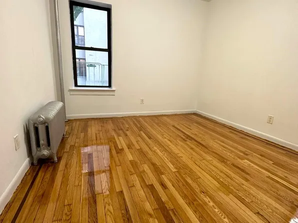 (undisclosed Address), Bronx, NY 10452