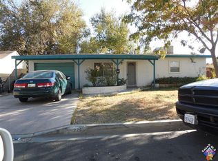 1226 W Lumber St, Lancaster, CA 93534
