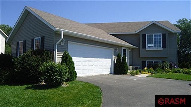 1st image of 128 Gambrelle Ct