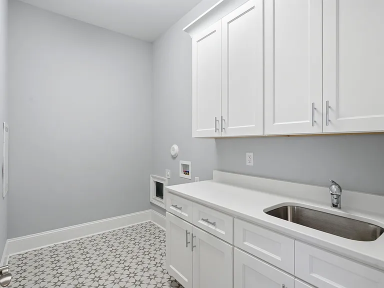 Laundry room - WILL HAVE washer & dryer installed