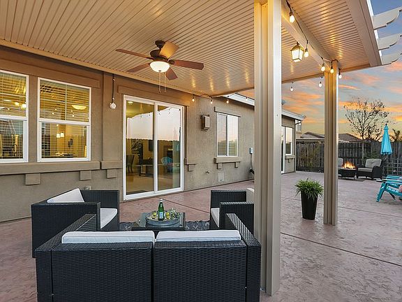 5th image of 845 Hildebrand Cir