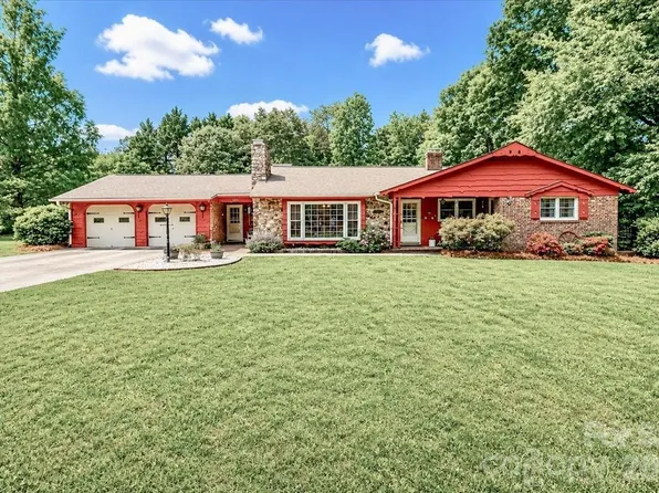 111 Wildflower Ln, Statesville, NC 28625