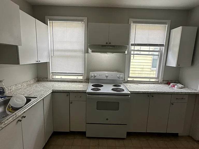 95 Willis St #2 — Photo 2