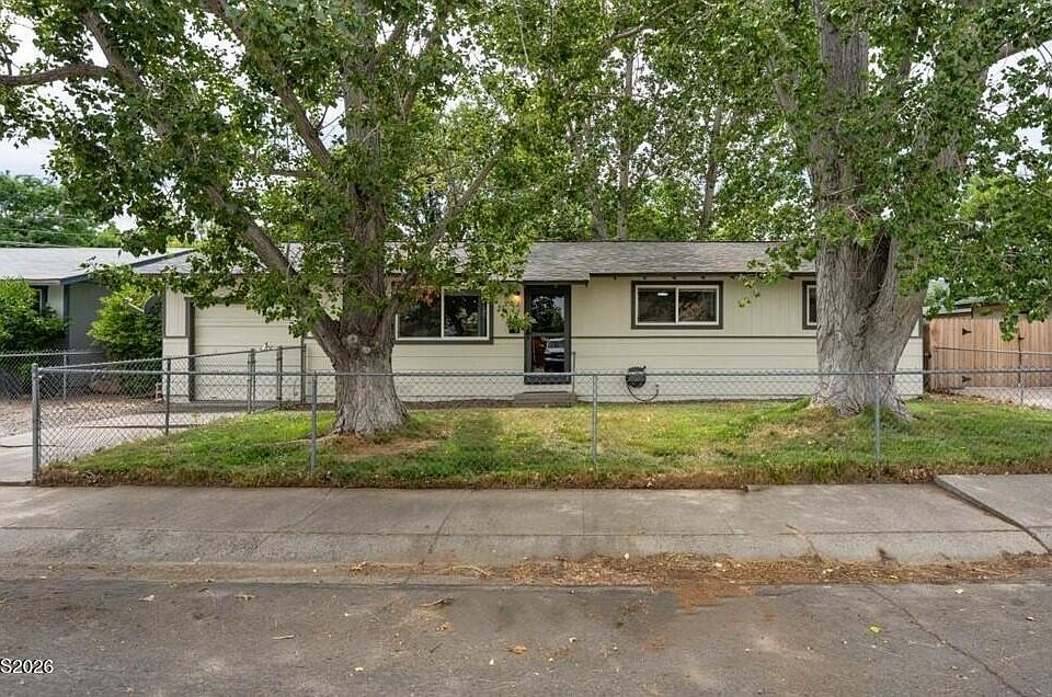 1st image of 612 Cottonwood Dr