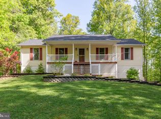 19 Cannon Knolls Dr, Fredericksburg, VA 22406