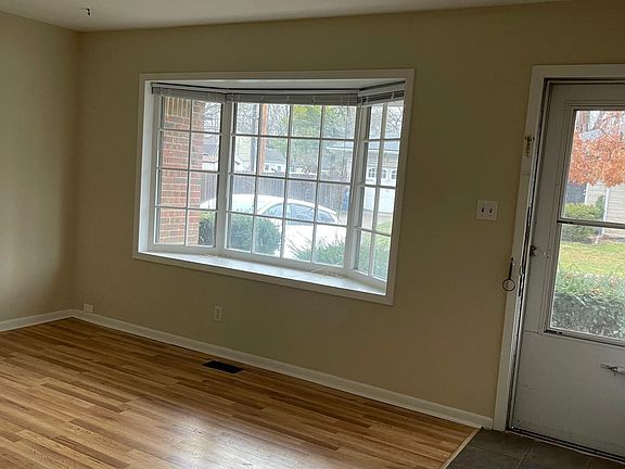 Front door and Livingroom windowseat