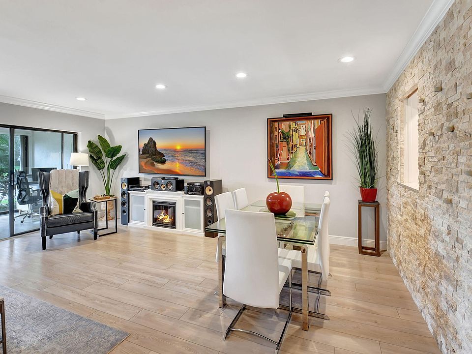 1st image of 22 Stratford Drive #B