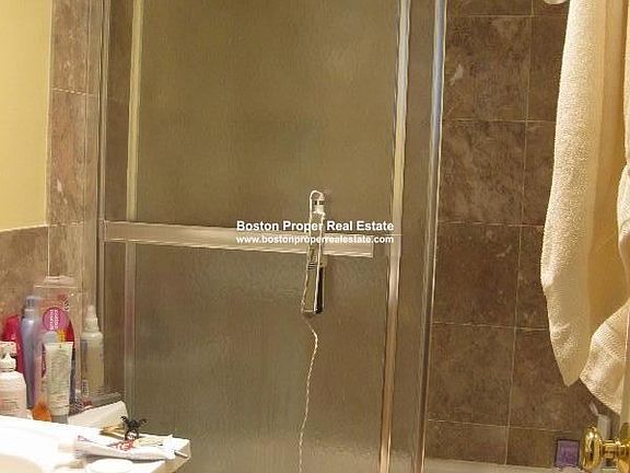 51 Gloucester #22 Boston - Back Bay Unit Photo 4