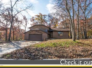 3912 Rustic Ln, Jefferson City, MO 65109