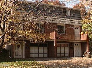 35-37 Fischer Ave, Pittsburgh, PA 15223