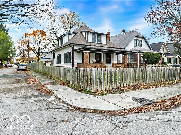 5th image of 1902 Woodlawn Ave