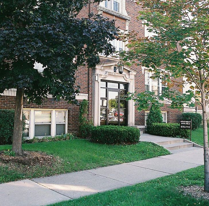 1st image of 2829 Park Ave APT 105