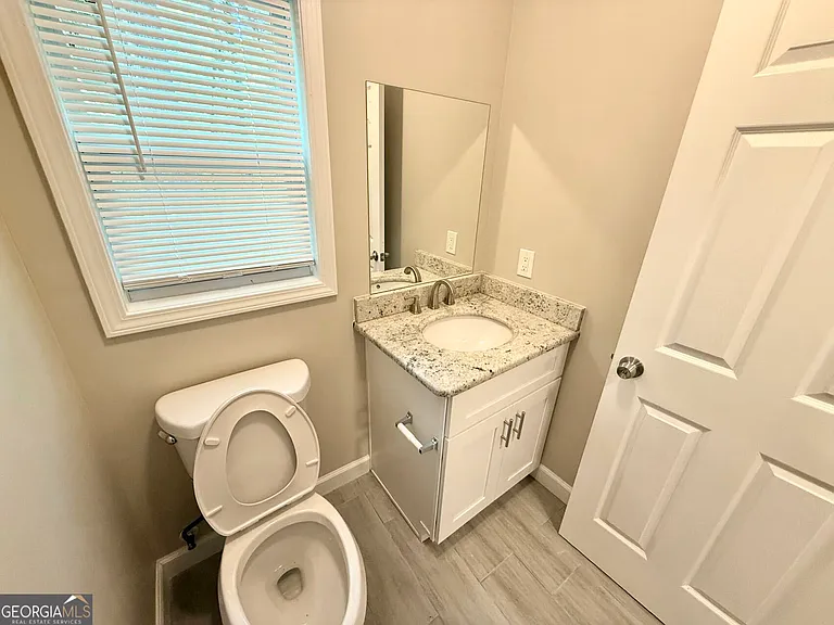 1826 Winchester Trl — Photo 15