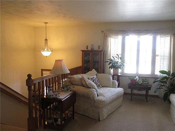 5th image of 108A Blossom Dr