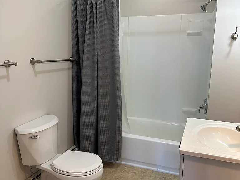 105.5 N Saginaw St #1 — Photo 18