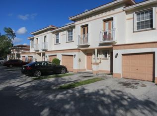 6912 NW 70th Ave, Tamarac, FL 33321