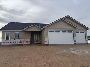 4124 Sage Rd, Cheyenne, WY 82001