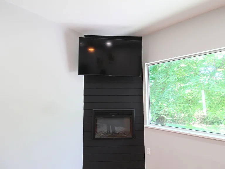 221 Alleghany Dr — Photo 16