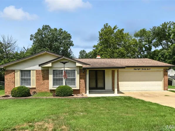 5827 Bridleford Ln, Saint Louis, MO 63129