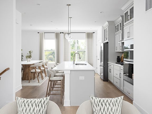 Designer Kitchen with Eat-In Island