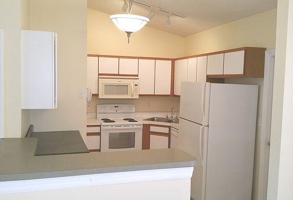 5th image of 4020 E Cardinal Pines Dr