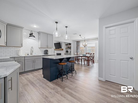 3rd image of 22459 Beaver Creek Ln