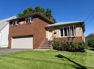 8 Lucien Pl, Linden, NJ 07036