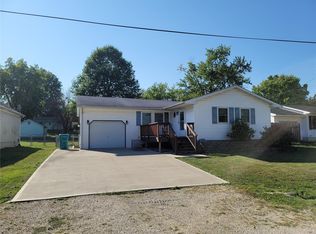 611 S Pine St, Gerald, MO 63037