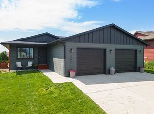 5509 Coal Bank Dr, Rapid City, SD 57701