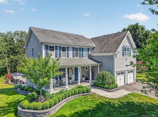 10 Sandlewood Circle, Hopewell Junction, NY 12533
