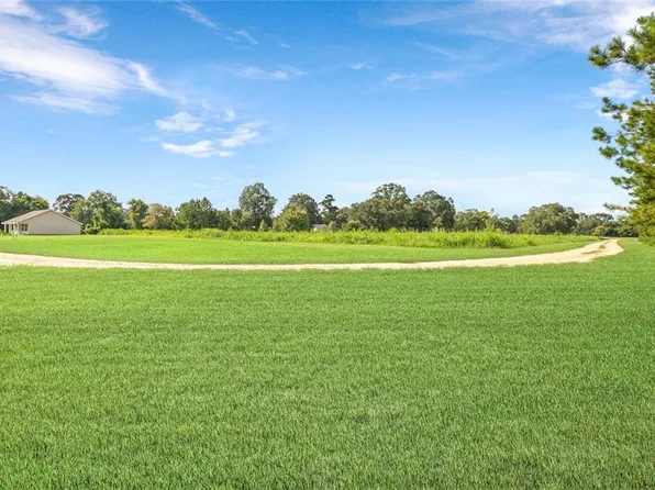 Rosewood Ln, Bogalusa, LA 70427
