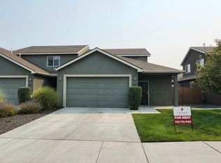 1061 S Cedar St, Kennewick, WA 99336