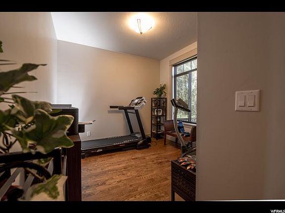 5th image of 8480 S Mesa Dr