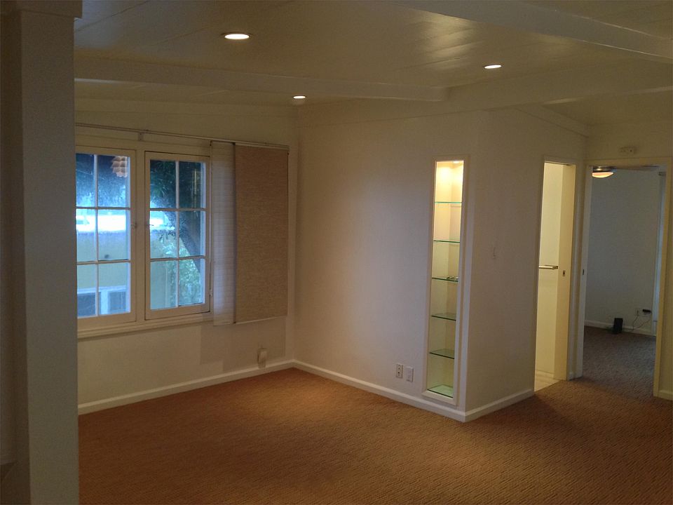 1st image of 1042 N Harper Ave